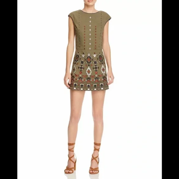 Piper By Townsen BEI OLIVE embroidered Romper M - Picture 2 of 12